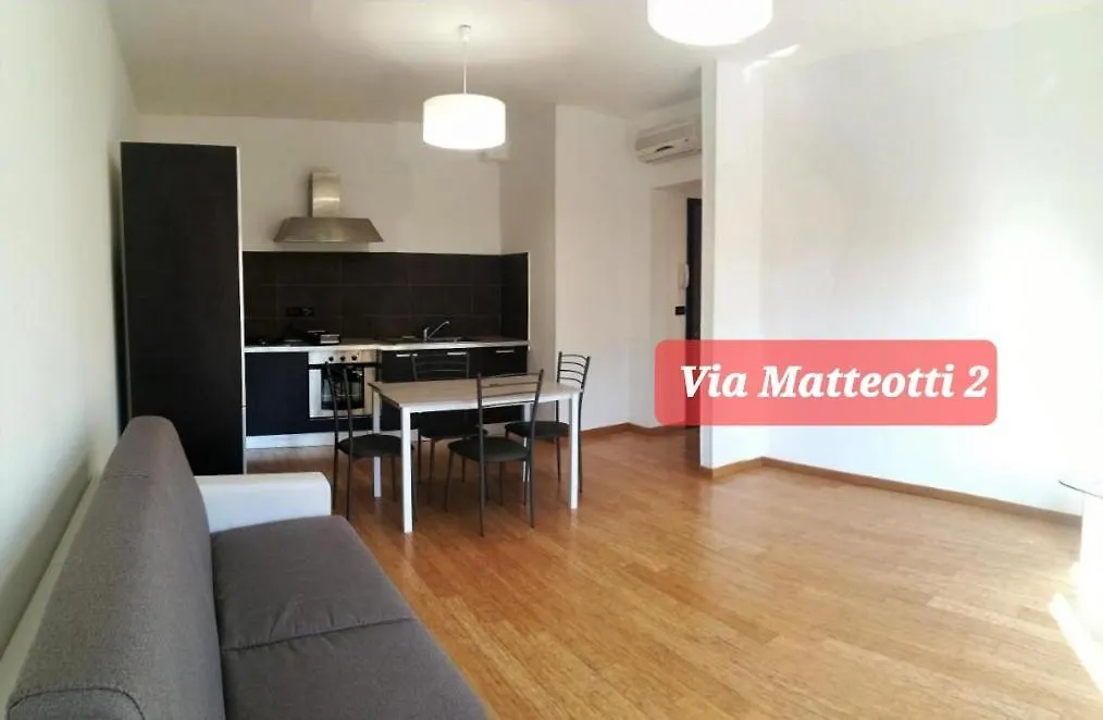 Via Matteotti & Via Carracci Apartments 博洛尼亚 意大利